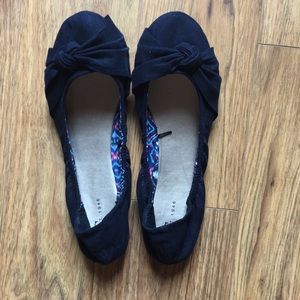 C brand flats
